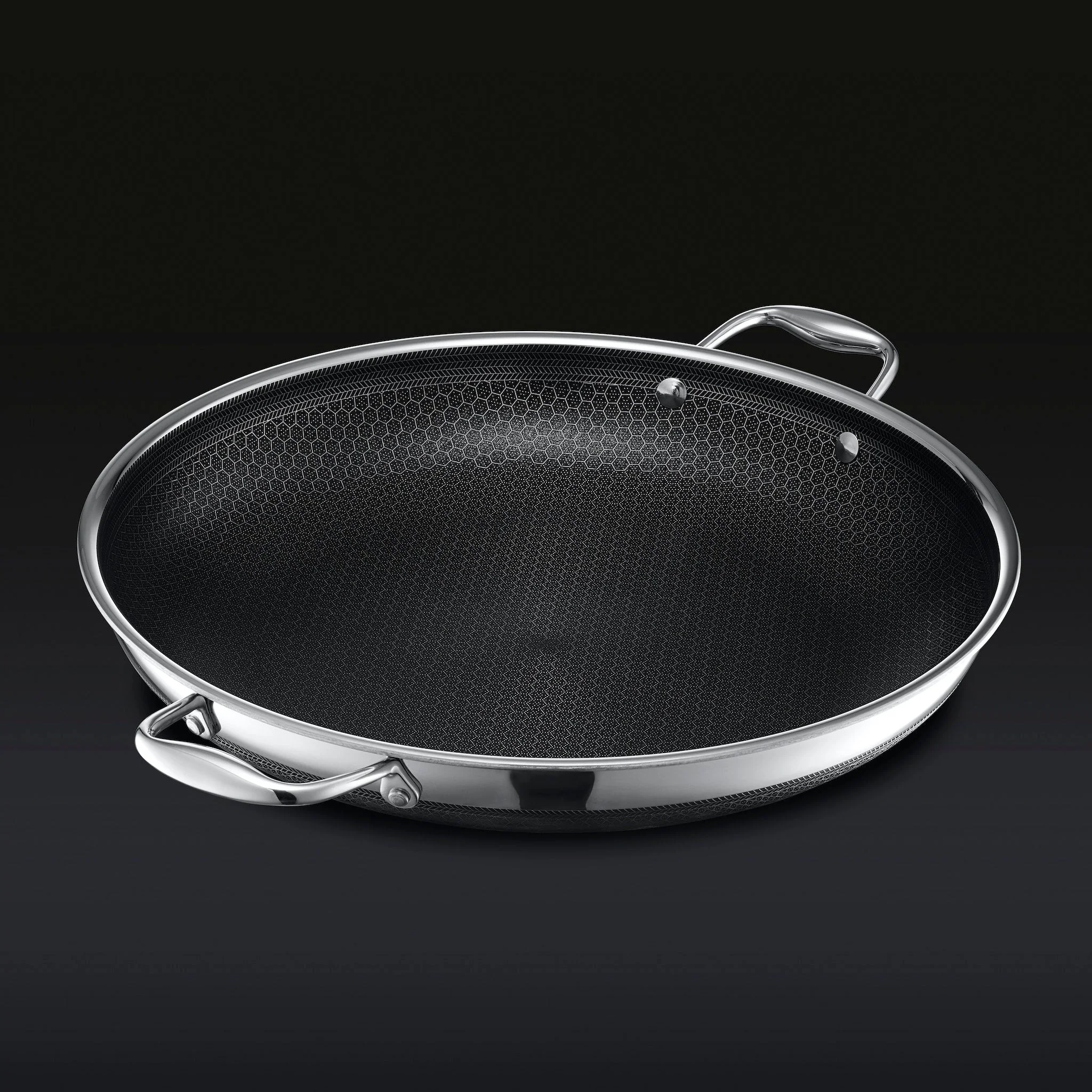 35cm HexClad Hybrid Pan with Lid - Image 3